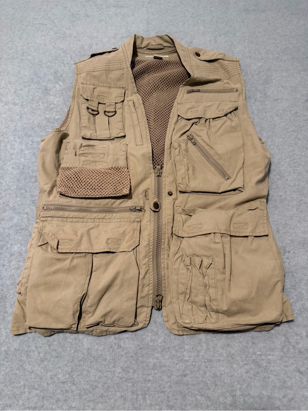 Banana Republic Safari Photographer Hiking Hunting Camping Fishing Khaki Vest M